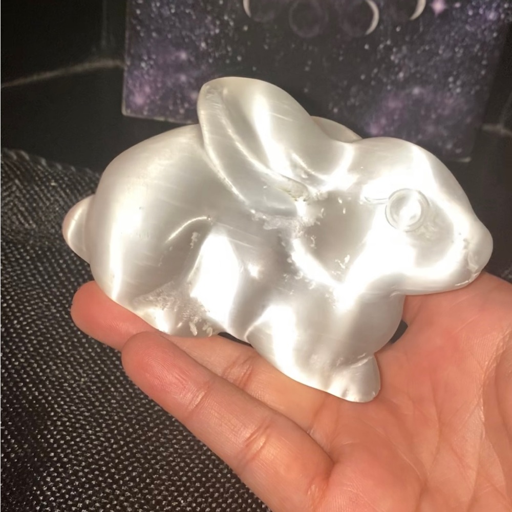 ❤️Satin Spar Rabbit - Picture 2 of 5